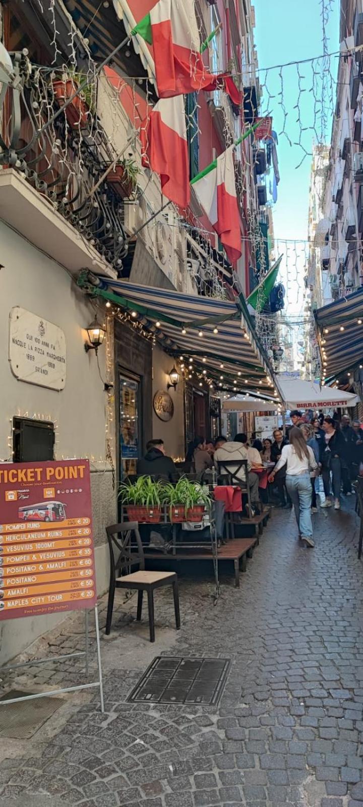 La Chicca Appartamento Intero Nei Quartieri Spagnoli Neapol Exteriér fotografie